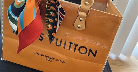 diy Louis Vuitton shopping bag